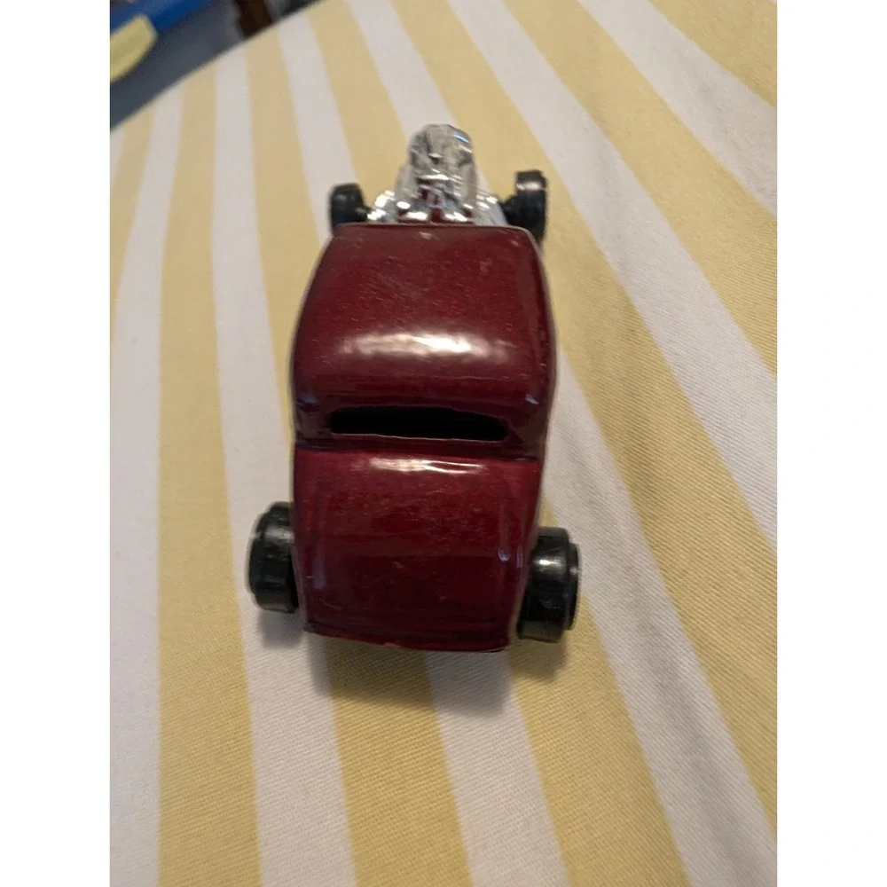 Maisto Plum Metallic 1934 Ford Coupe Hot Rod Loose Diecast 1:64